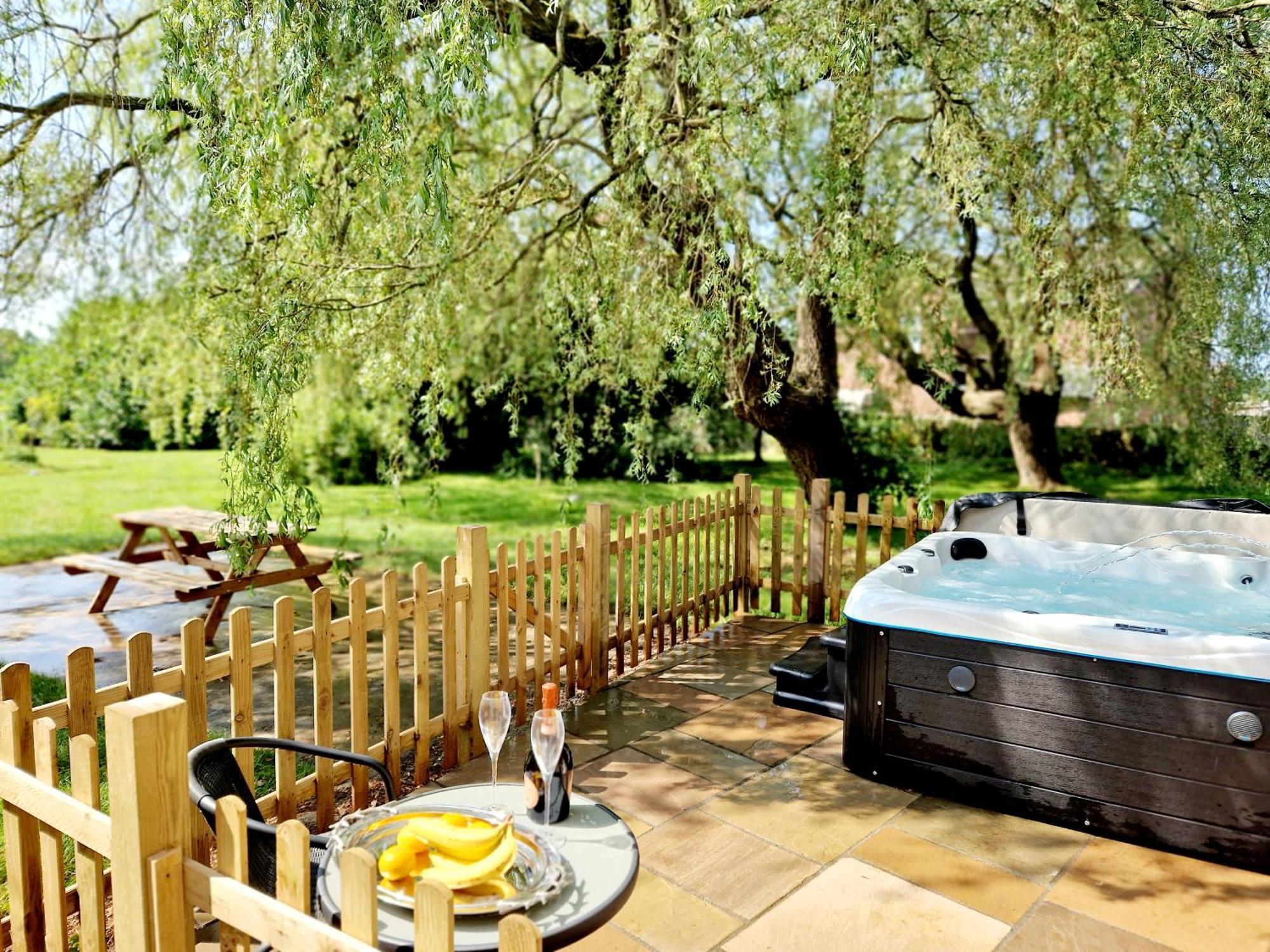 فيلا The Hamilton Luxury Holiday Let'S- The Coach House With Hot Tub Scorton  المظهر الخارجي الصورة